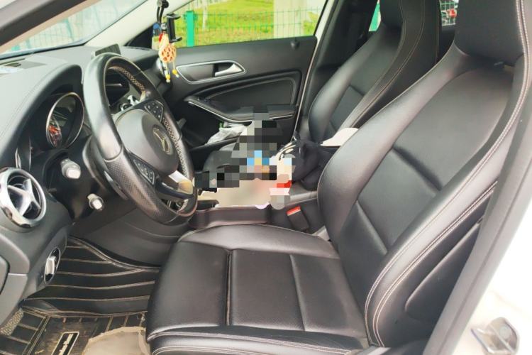 Used Mercedes-Benz GLA 2018 GLA 200 Fashion Model Left Front Seat