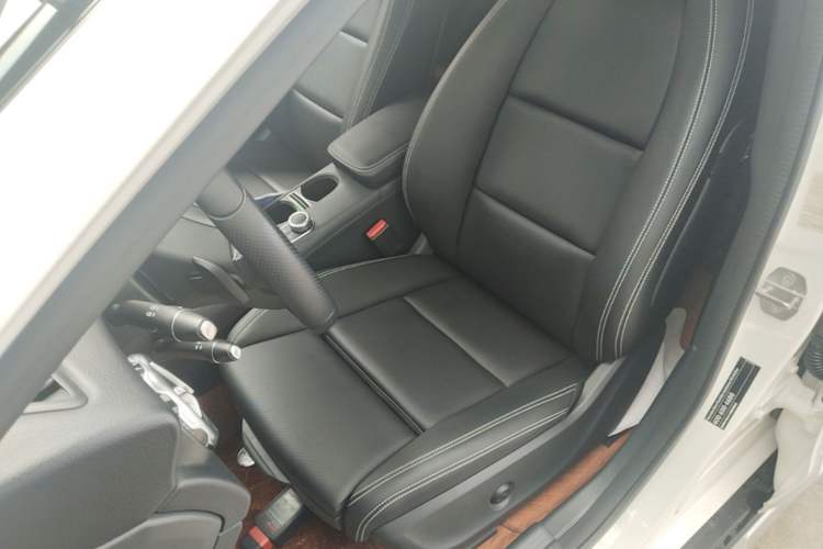 Used Mercedes-Benz GLA 2018 GLA 200 Sport Edition Left Front Seat