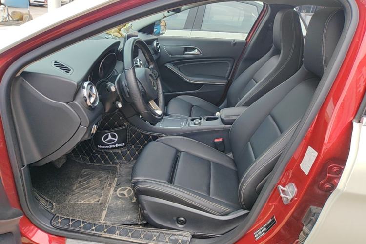 Used Mercedes-Benz GLA 2018 GLA 200 Sport Edition Left Front Seat