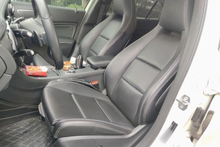 Used Mercedes-Benz GLA 2018 GLA 200 Fashion Model Left Front Seat