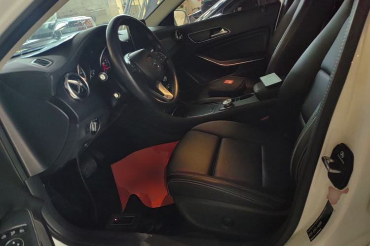 Used Mercedes-Benz GLA 2018 GLA 200 Fashion Model Left Front Seat