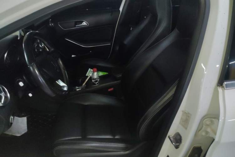 Used Mercedes-Benz GLA 2018 GLA 200 Sport Edition Left Front Seat