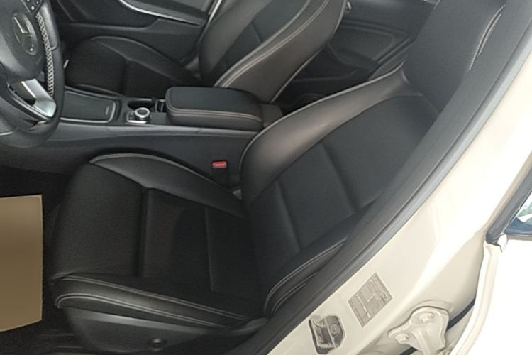 Used Mercedes-Benz GLA 2018 GLA 200 Fashion Model Left Front Seat