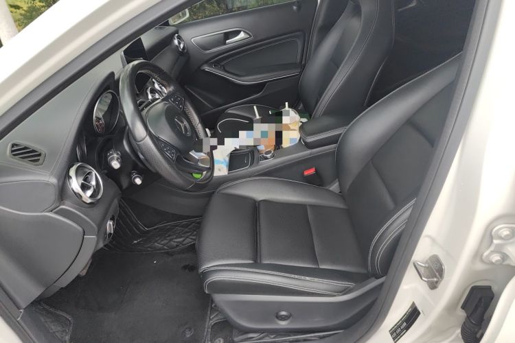 Used Mercedes-Benz GLA 2018 GLA 200 Fashion Model Left Front Seat