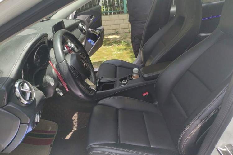 Used Mercedes-Benz GLA 2018 GLA 200 Fashion Model Left Front Seat