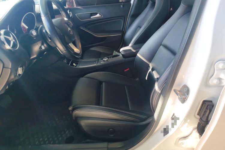 Used Mercedes-Benz GLA 2018 GLA 200 Fashion Model Left Front Seat