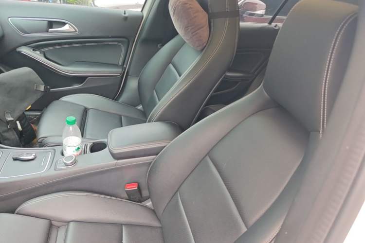 Used Mercedes-Benz GLA 2018 GLA 200 Sport Edition Left Front Seat