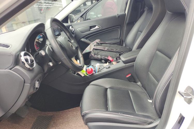 Used Mercedes-Benz GLA 2018 GLA 200 Fashion Model Left Front Seat