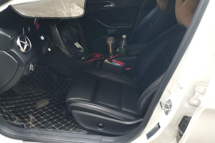 Used Mercedes-Benz GLA 2018 GLA 200 Sport Edition Left Front Seat