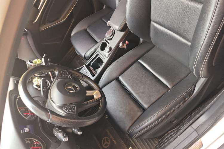 Used Mercedes-Benz GLA 2018 GLA 200 Sport Edition Left Front Seat