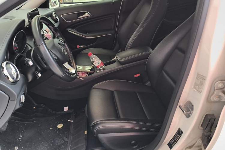 Used Mercedes-Benz GLA 2018 GLA 200 Fashion Model Left Front Seat