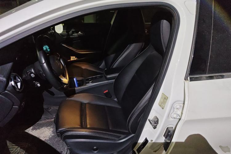 Used Mercedes-Benz GLA 2018 GLA 200 Fashion Model Left Front Seat