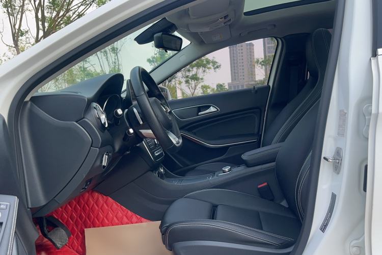 Used Mercedes-Benz GLA 2018 GLA 200 Sport Edition Left Front Seat