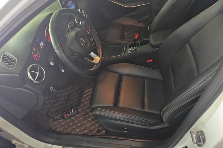 Used Mercedes-Benz GLA 2018 GLA 200 Sport Edition Left Front Seat