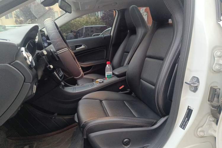 Used Mercedes-Benz GLA 2018 GLA 200 Sport Edition Left Front Seat