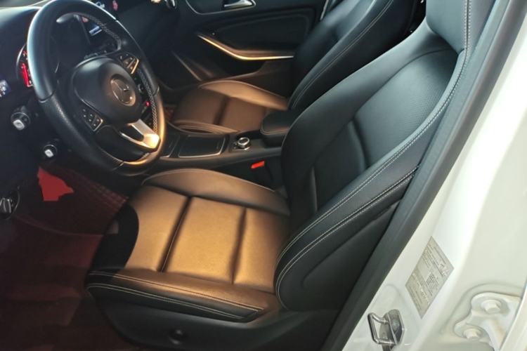 Used Mercedes-Benz GLA 2018 GLA 200 Sport Edition Left Front Seat