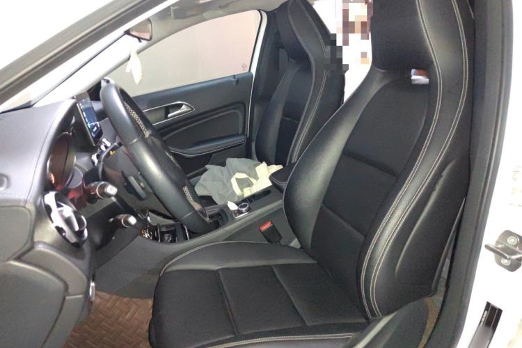 Used Mercedes-Benz GLA 2018 GLA 200 Fashion Model Left Front Seat