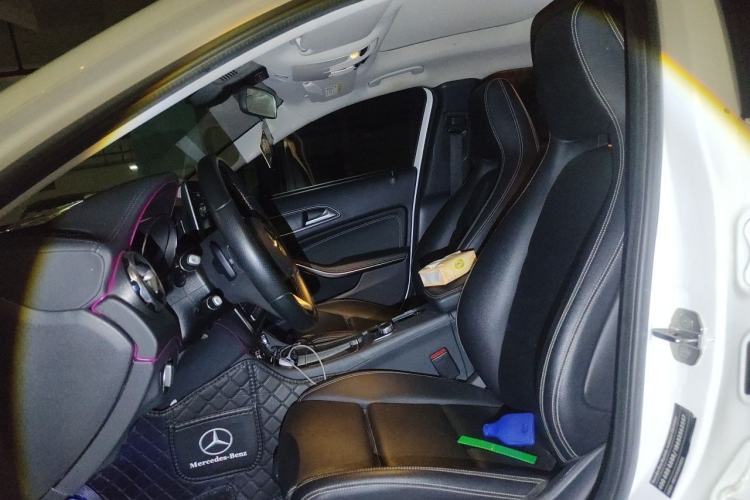Used Mercedes-Benz GLA 2018 GLA 200 Fashion Model Left Front Seat