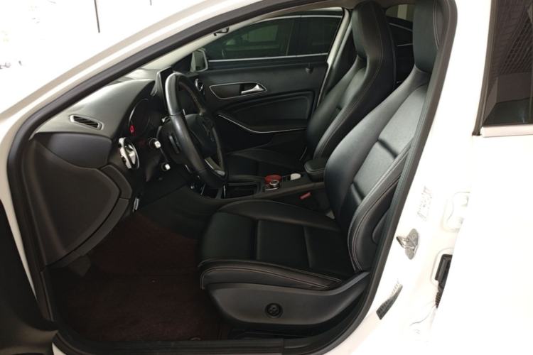 Used Mercedes-Benz GLA 2018 GLA 200 Sport Edition Left Front Seat
