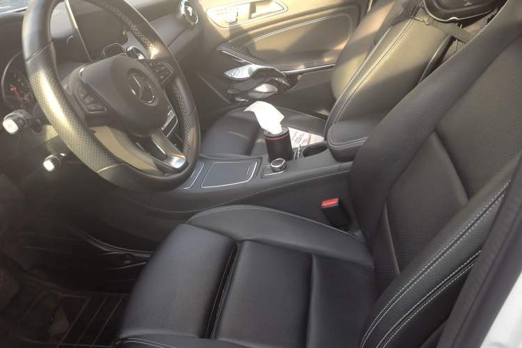 Used Mercedes-Benz GLA 2018 GLA 220 4MATIC Sport Edition Left Front Seat