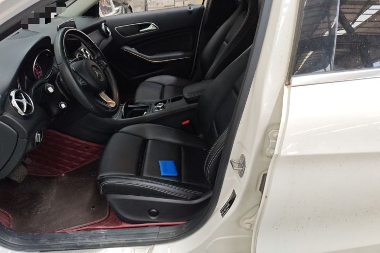 Used Mercedes-Benz GLA 2018 GLA 200 Sport Edition Left Front Seat