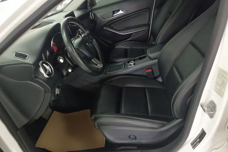 Used Mercedes-Benz GLA 2018 GLA 200 Sport Edition Left Front Seat