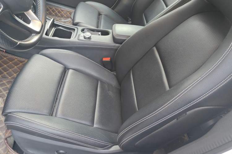 Used Mercedes-Benz GLA 2018 GLA 200 Fashion Model Left Front Seat
