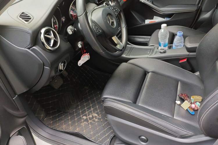 Used Mercedes-Benz GLA 2018 GLA 200 Fashion Model Left Front Seat