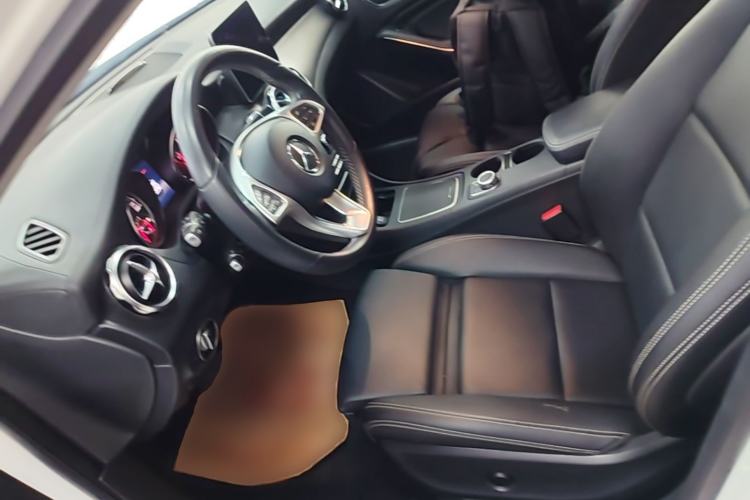 Used Mercedes-Benz GLA 2018 GLA 200 Fashion Model Left Front Seat