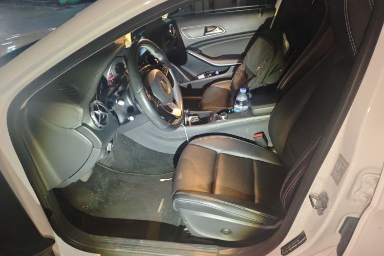 Used Mercedes-Benz GLA 2018 GLA 200 Fashion Model Left Front Seat