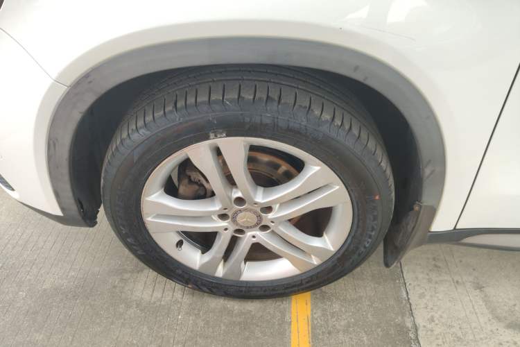 Used Mercedes-Benz GLA 2018 GLA 200 Sport Edition Left Front Wheel Hub