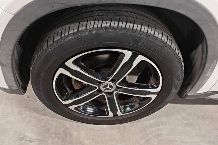 Used Mercedes-Benz GLA 2018 GLA 200 Fashion Model Left Front Wheel Hub