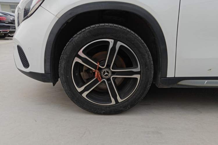 Used Mercedes-Benz GLA 2018 GLA 200 Fashion Model Left Front Wheel Hub