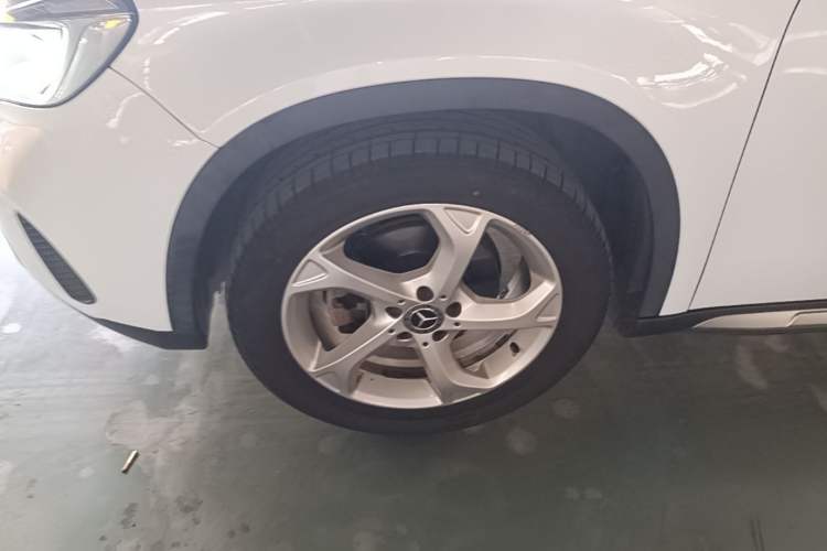 Used Mercedes-Benz GLA 2018 GLA 200 Sport Edition Left Front Wheel Hub