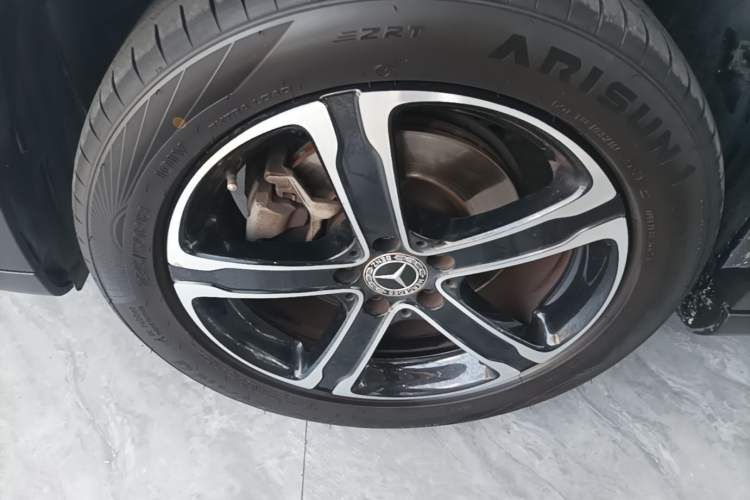 Used Mercedes-Benz GLA 2018 GLA 200 Fashion Model Left Front Wheel Hub