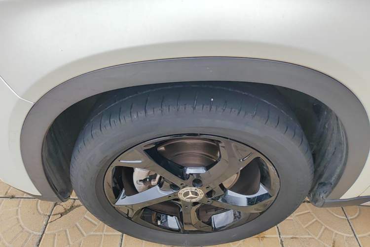 Used Mercedes-Benz GLA 2018 GLA 200 Sport Edition Left Front Wheel Hub