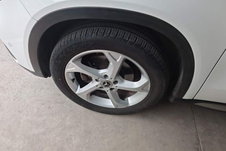 Used Mercedes-Benz GLA 2018 GLA 200 Sport Edition Left Front Wheel Hub