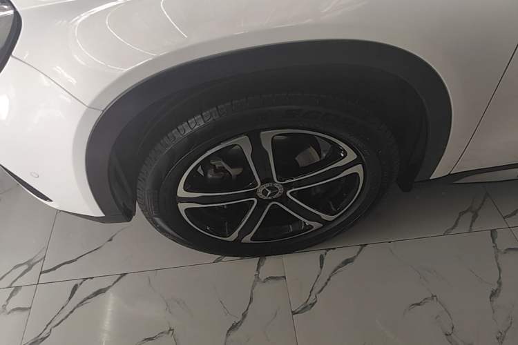 Used Mercedes-Benz GLA 2018 GLA 200 Fashion Model Left Front Wheel Hub