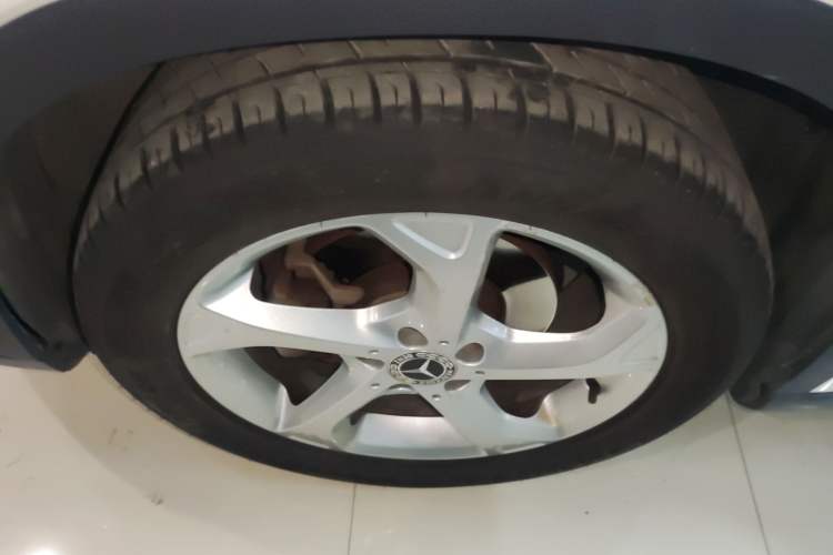 Used Mercedes-Benz GLA 2018 GLA 200 Sport Edition Left Front Wheel Hub