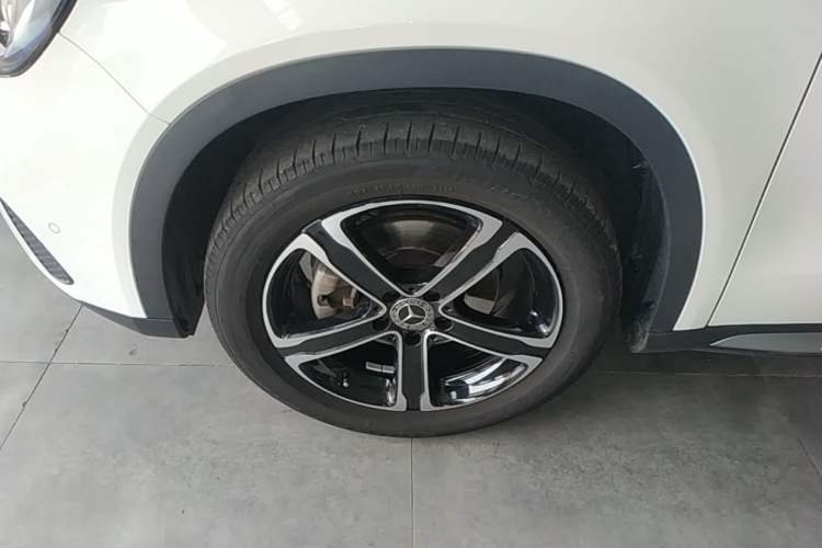 Used Mercedes-Benz GLA 2018 GLA 200 Fashion Model Left Front Wheel Hub