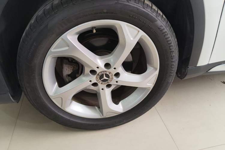Used Mercedes-Benz GLA 2018 GLA 200 Sport Edition Left Front Wheel Hub