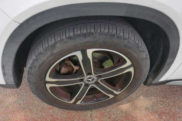 Used Mercedes-Benz GLA 2018 GLA 200 Fashion Model Left Front Wheel Hub