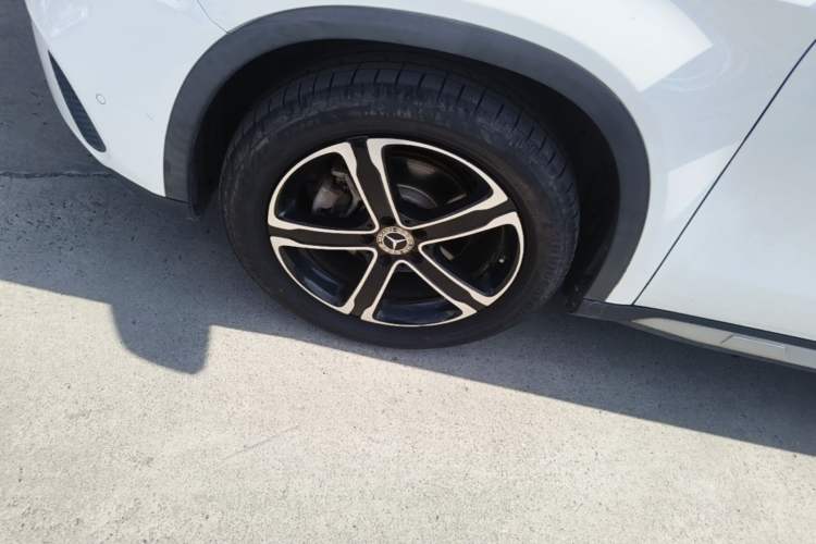 Used Mercedes-Benz GLA 2018 GLA 200 Fashion Model Left Front Wheel Hub