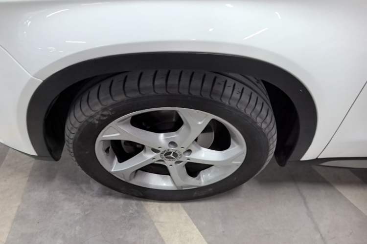 Used Mercedes-Benz GLA 2018 GLA 200 Sport Edition Left Front Wheel Hub