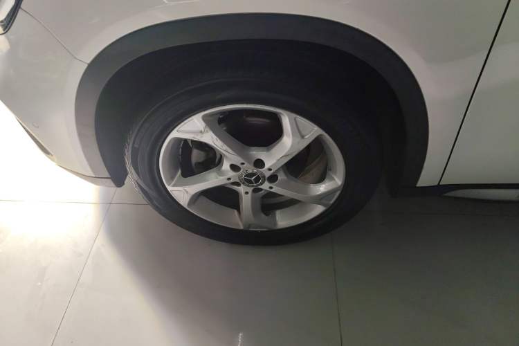 Used Mercedes-Benz GLA 2018 GLA 200 Sport Edition Left Front Wheel Hub