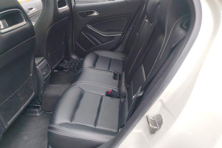 Used Mercedes-Benz GLA 2018 GLA 200 Sport Edition Left Rear Seat