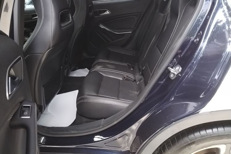 Used Mercedes-Benz GLA 2018 GLA 200 Fashion Model Left Rear Seat