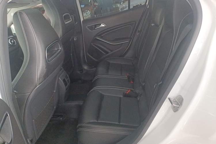 Used Mercedes-Benz GLA 2018 GLA 200 Sport Edition Left Rear Seat