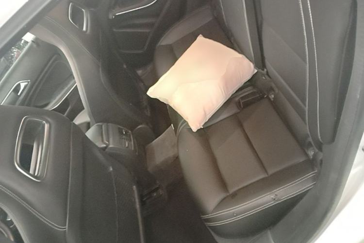 Used Mercedes-Benz GLA 2018 GLA 200 Fashion Model Left Rear Seat