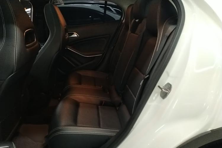 Used Mercedes-Benz GLA 2018 GLA 200 Fashion Model Left Rear Seat
